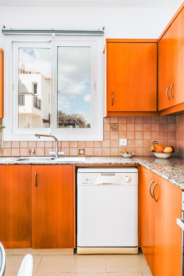 Villa Rosedale By Ezoria Villas Ayia Napa Exterior foto